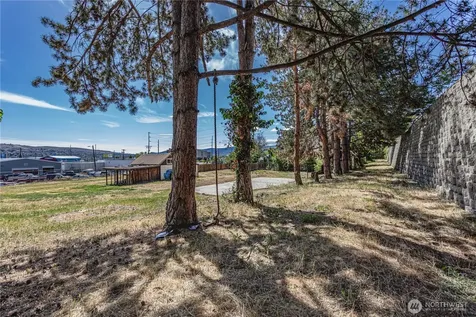 1314 Walnut Street Wenatchee WA 98801