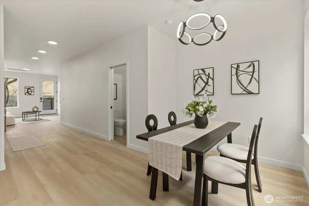 259 E Louisa Street Seattle WA 98102