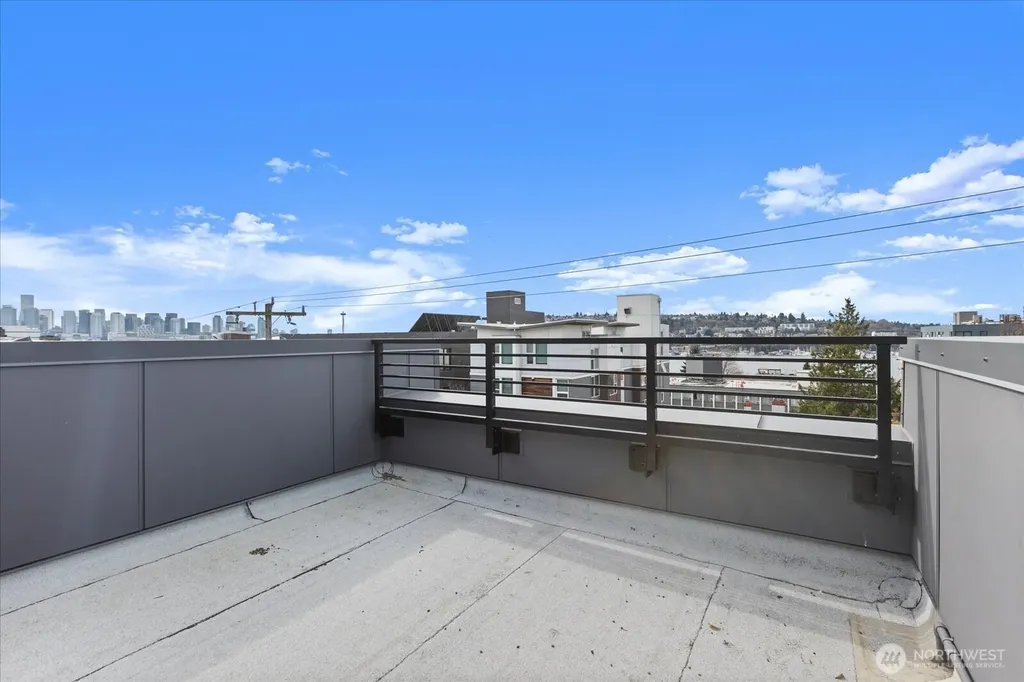 2372 Franklin Avenue E Seattle WA 98102