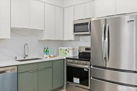 2372 Franklin Avenue E Seattle WA 98102