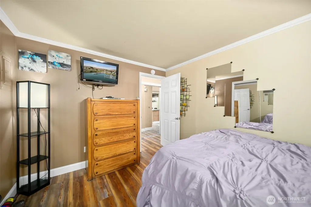 8903 Crescent Bar Road NW Quincy WA 98848
