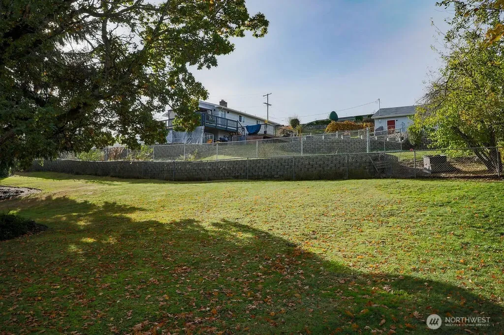 1111 NW Lowell Street Silverdale WA 98383