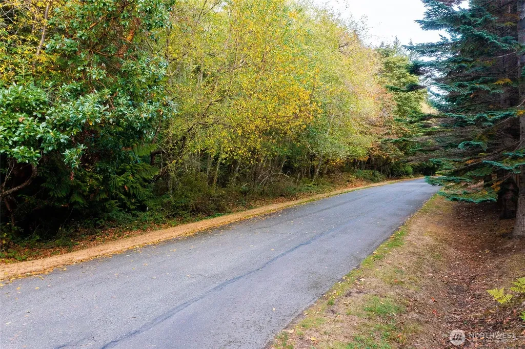 12511 Hallstrom Dr NW Drive NW Gig Harbor WA 98332