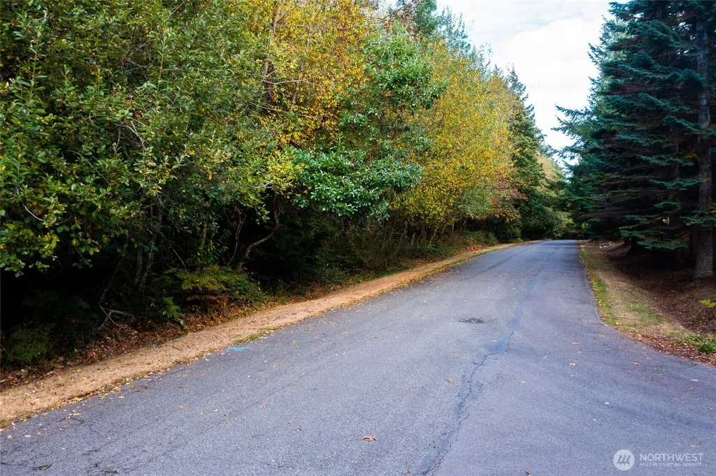 12511 Hallstrom Dr NW Drive NW Gig Harbor WA 98332