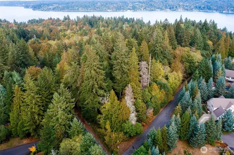 12511 Hallstrom Dr NW Drive NW Gig Harbor WA 98332