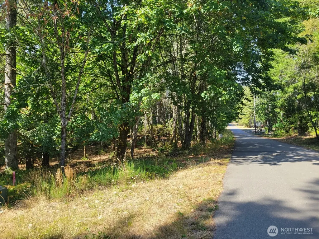 900 E Wilson Way Grapeview WA 98546