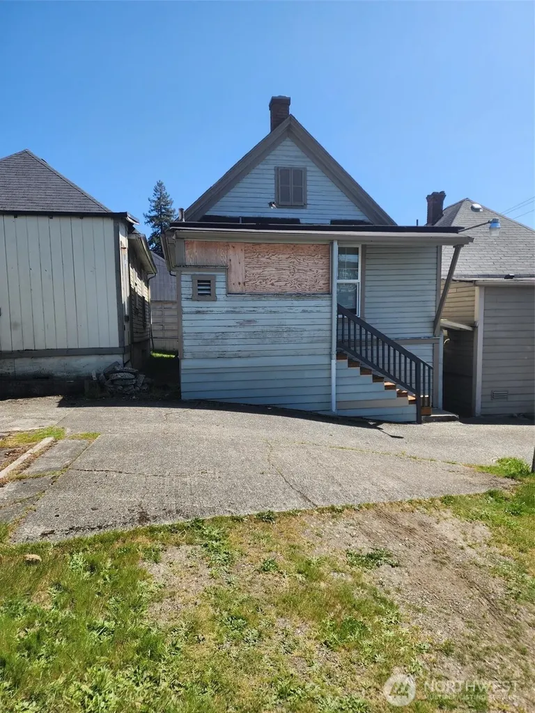1637 Center Street Tacoma WA 98409