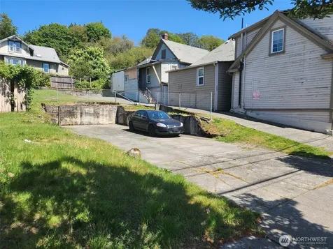 1637 Center Street Tacoma WA 98409