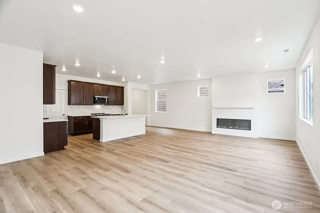 8567 46th Place NE Marysville WA 98270