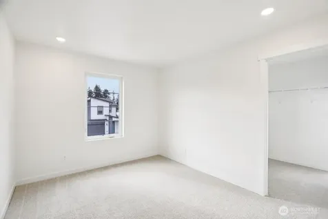 8567 46th Place NE Marysville WA 98270