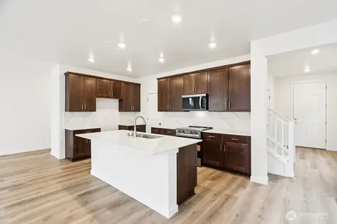 8567 46th Place NE Marysville WA 98270