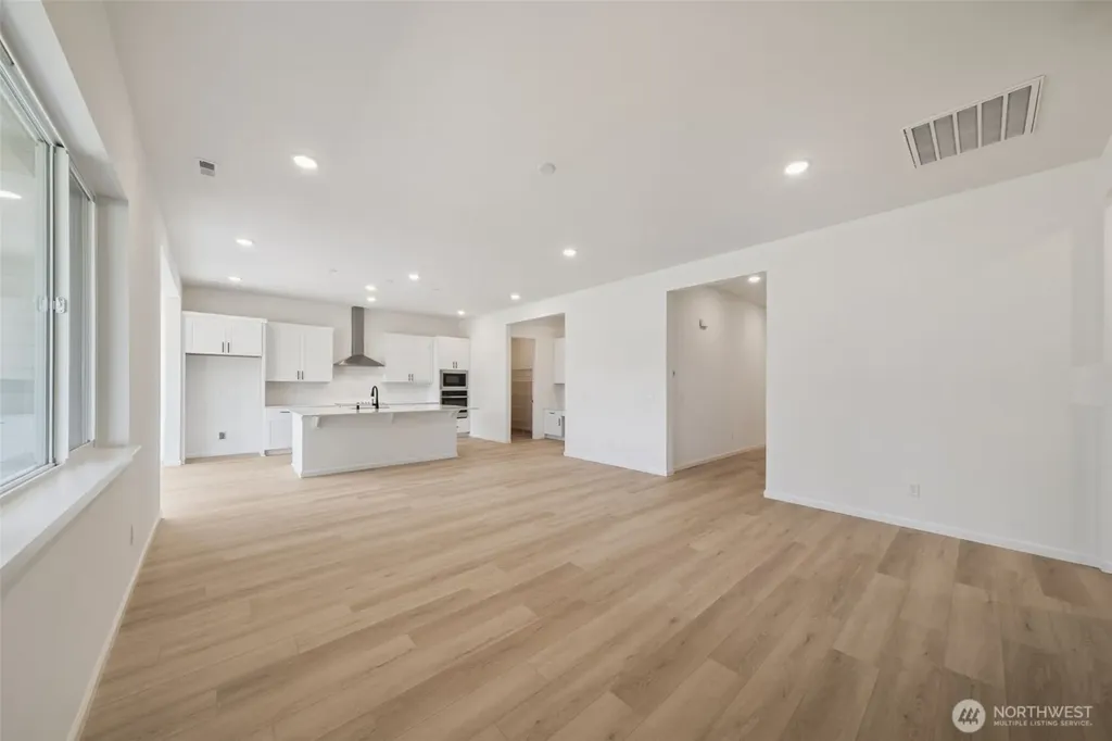 936 Lucas Avenue Buckley WA 98321