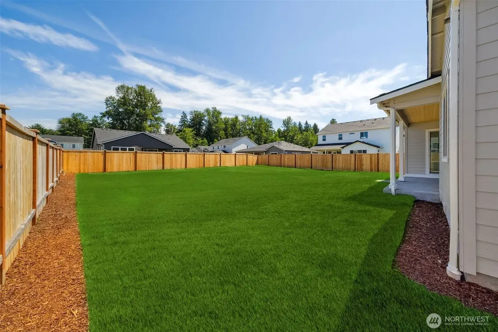 936 Lucas Avenue Buckley WA 98321