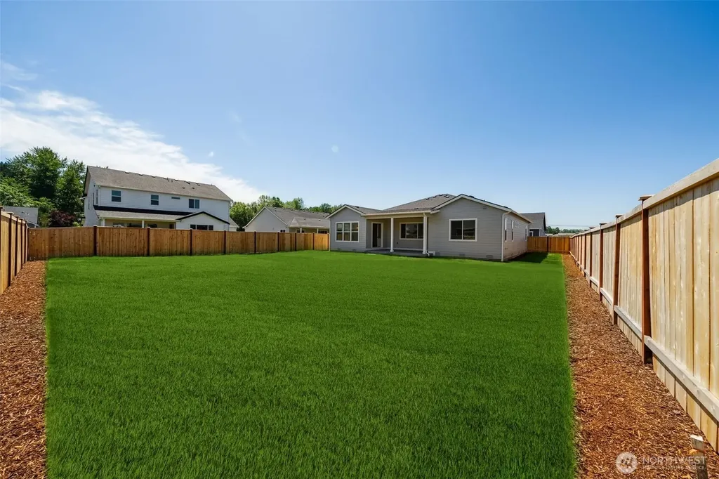 936 Lucas Avenue Buckley WA 98321