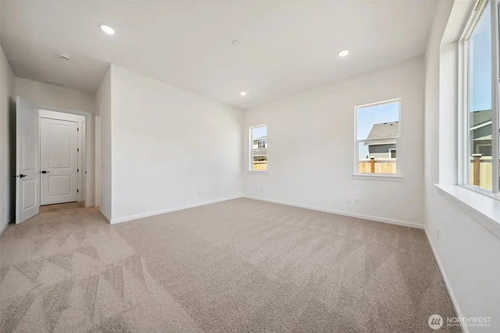936 Lucas Avenue Buckley WA 98321