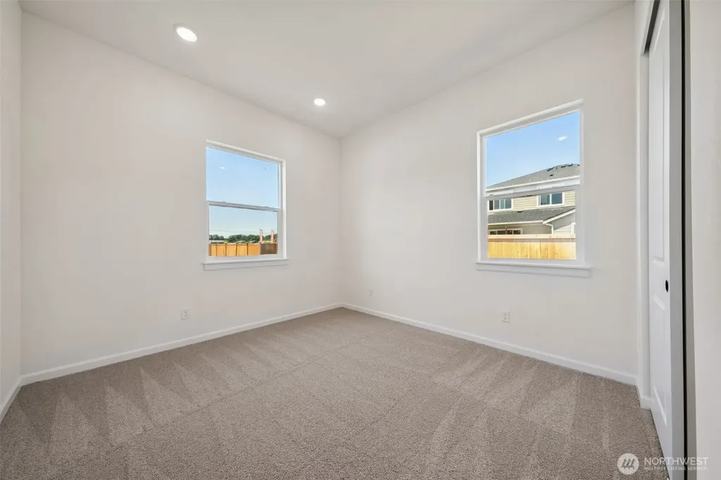 936 Lucas Avenue Buckley WA 98321