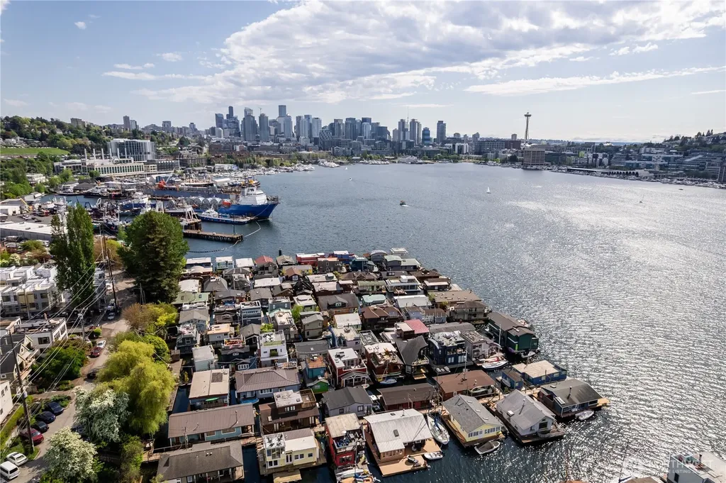 2035 Fairview Avenue E Seattle WA 98102