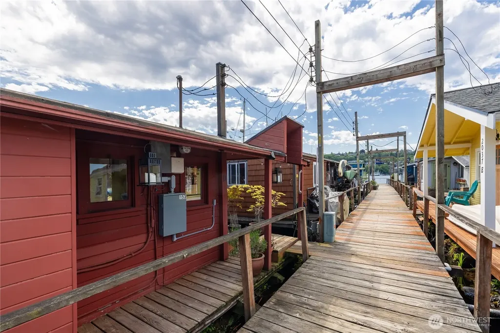 2035 Fairview Avenue E Seattle WA 98102
