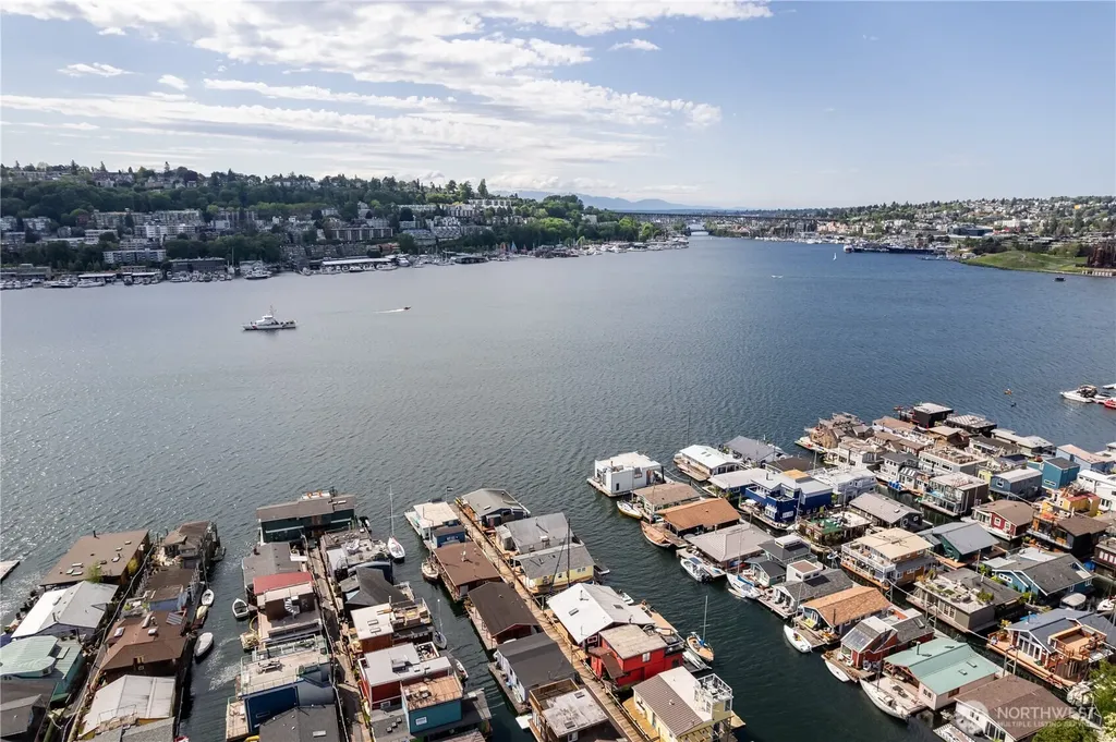 2035 Fairview Avenue E Seattle WA 98102