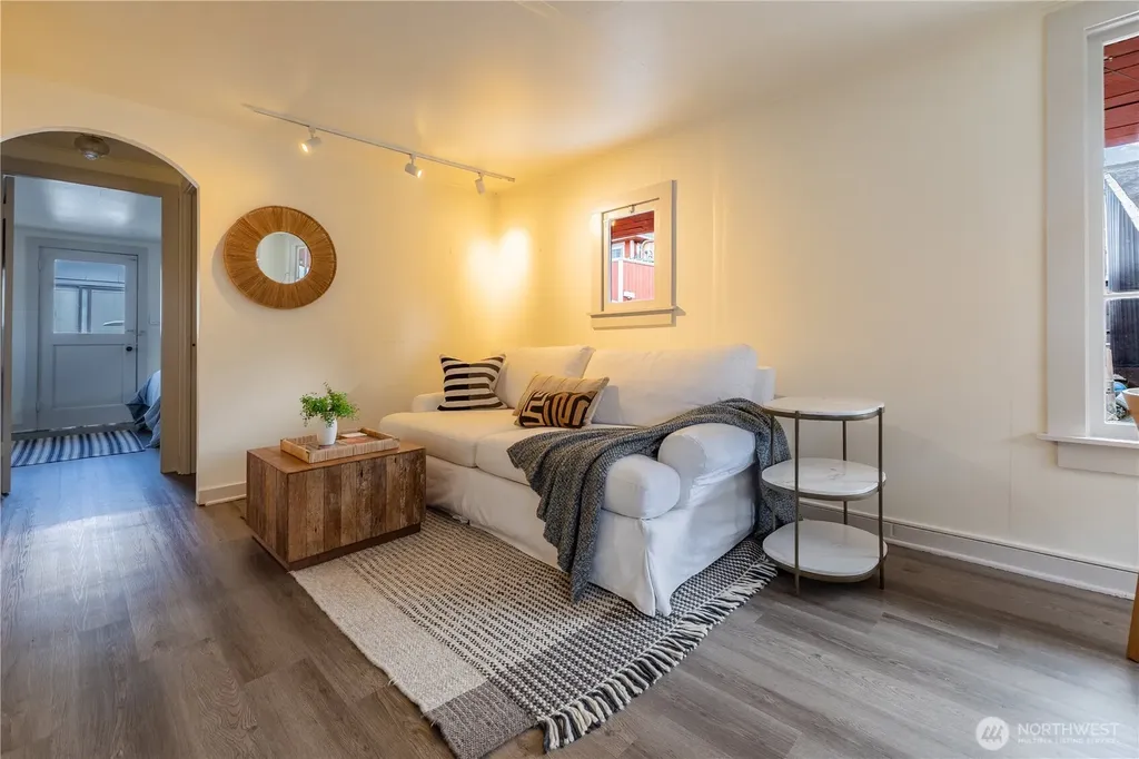 2035 Fairview Avenue E Seattle WA 98102