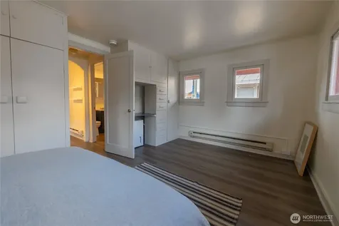 2035 Fairview Avenue E Seattle WA 98102