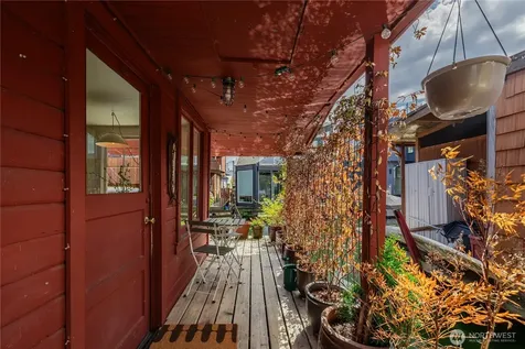 2035 Fairview Avenue E Seattle WA 98102