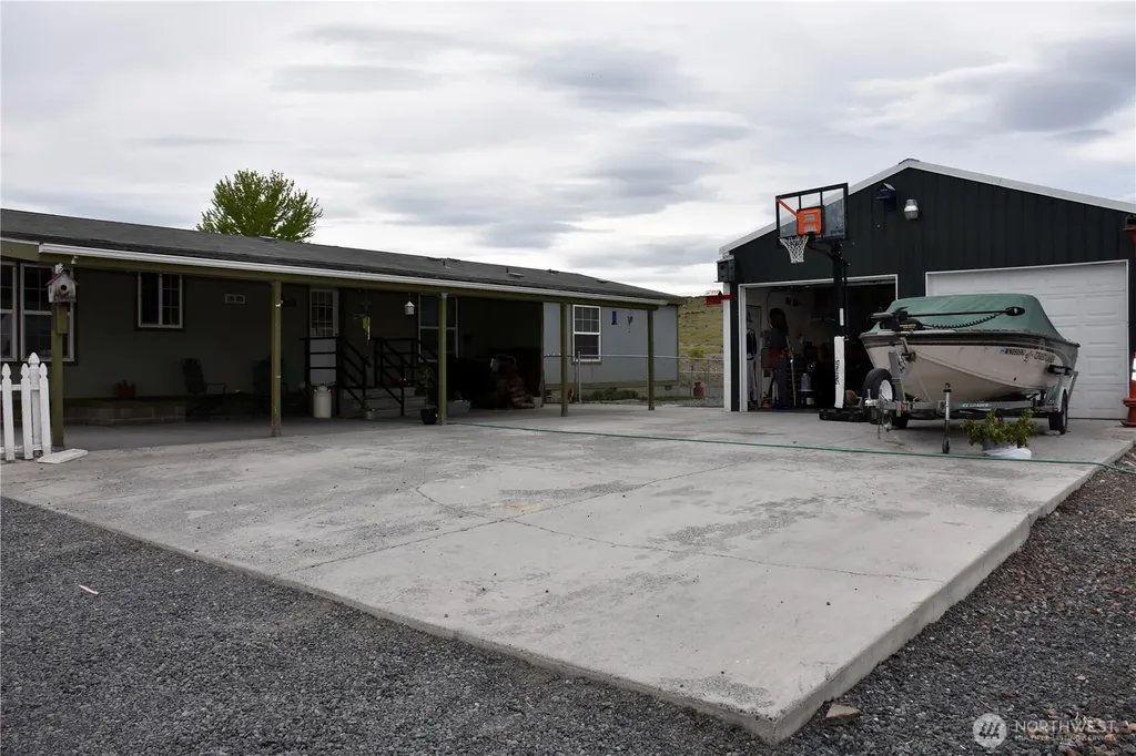 330 N Juniper Street Soap Lake WA 98851