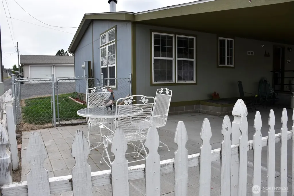 330 N Juniper Street Soap Lake WA 98851