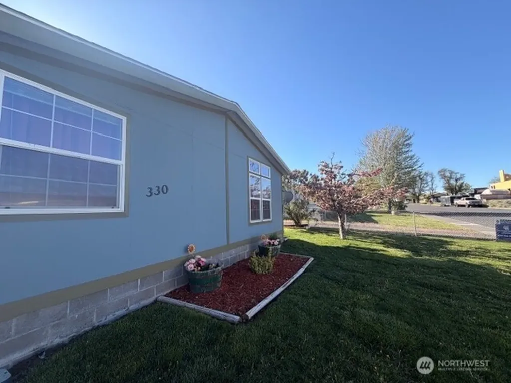330 N Juniper Street Soap Lake WA 98851