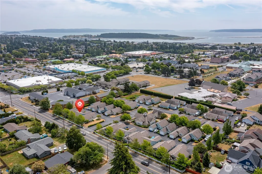 161 W Whidbey Avenue Oak Harbor WA 98277