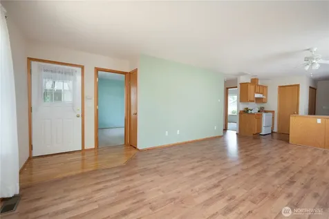 161 W Whidbey Avenue Oak Harbor WA 98277