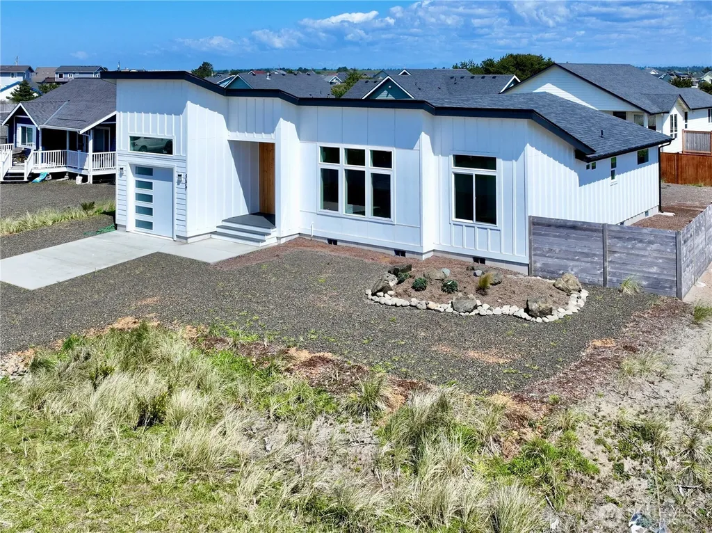 455 N Portal Loop SW Ocean Shores WA 98569