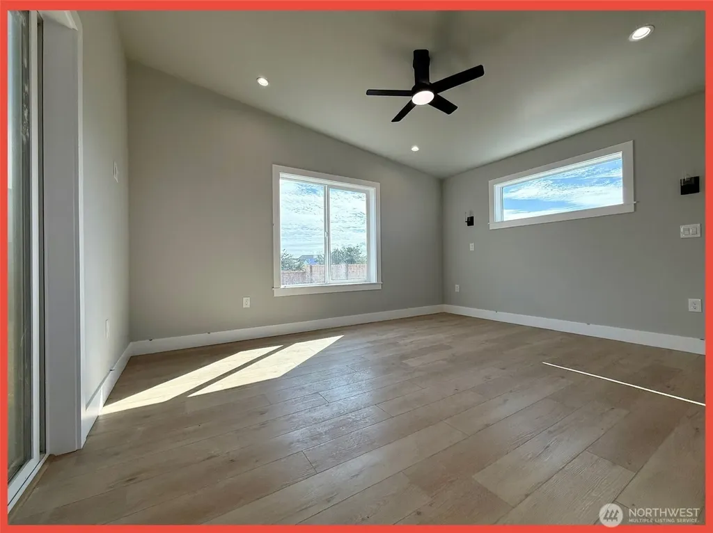 455 N Portal Loop SW Ocean Shores WA 98569