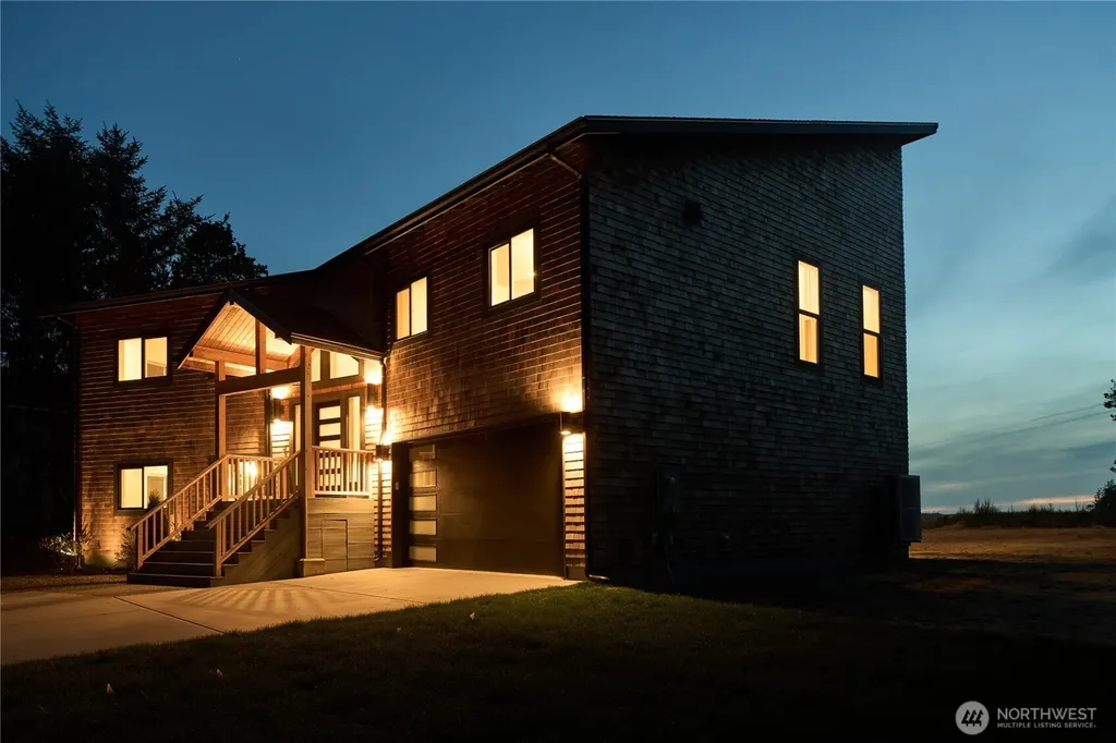 27208 J Lane Ocean Park WA 98640