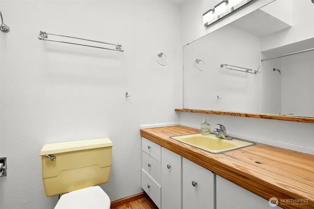 270 Puget Loop Port Ludlow WA 98365