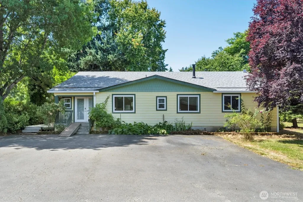 10025 NE Ward Road Brush Prairie WA 98606