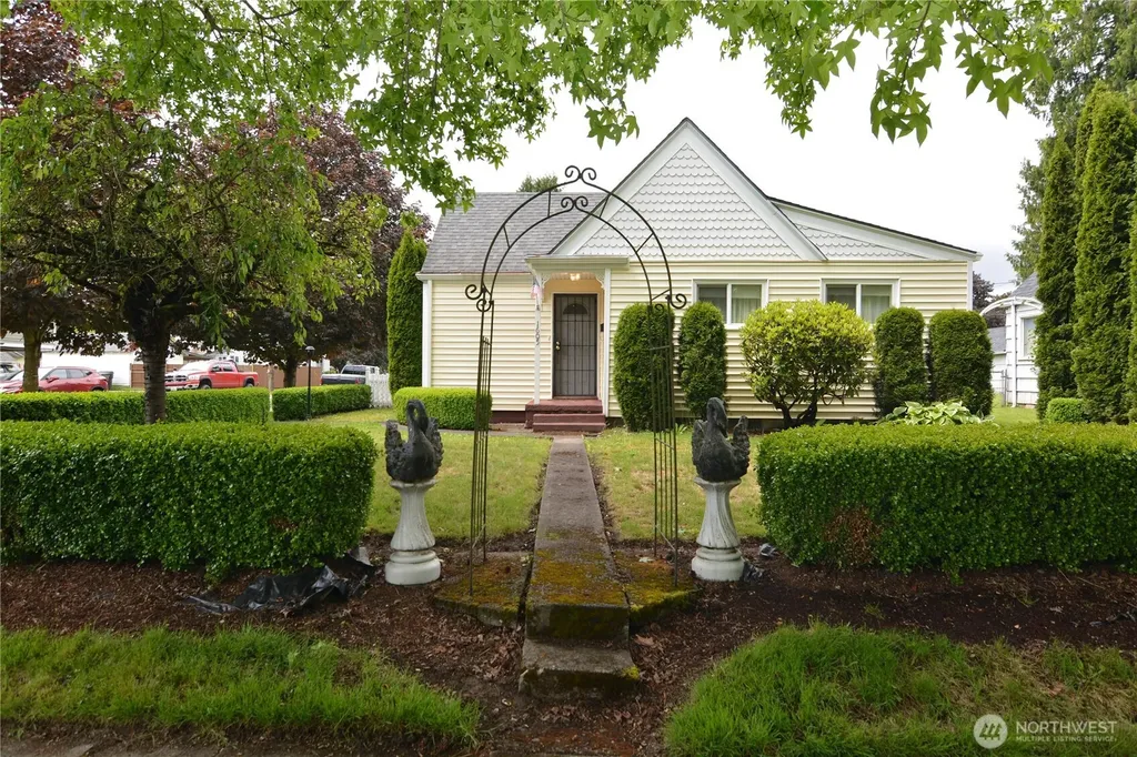 1605 7th Avenue Longview WA 98632
