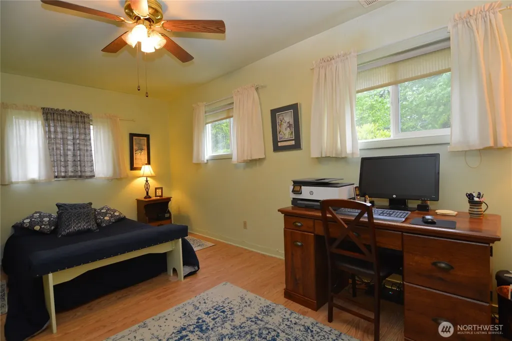 1605 7th Avenue Longview WA 98632