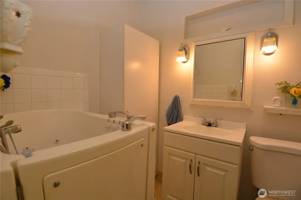 1605 7th Avenue Longview WA 98632