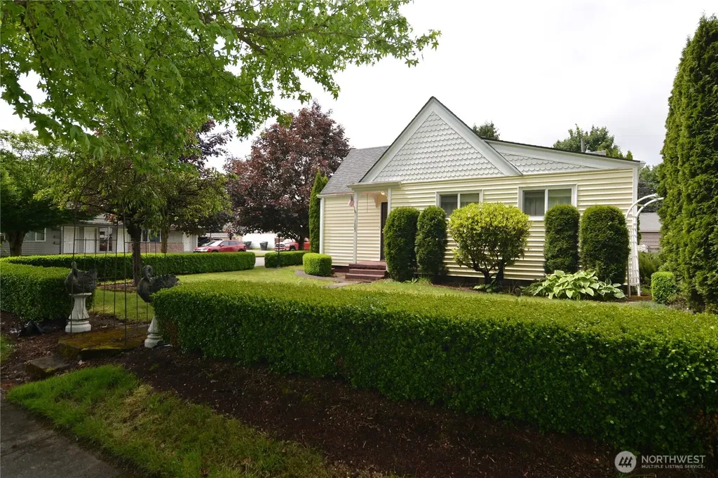 1605 7th Avenue Longview WA 98632
