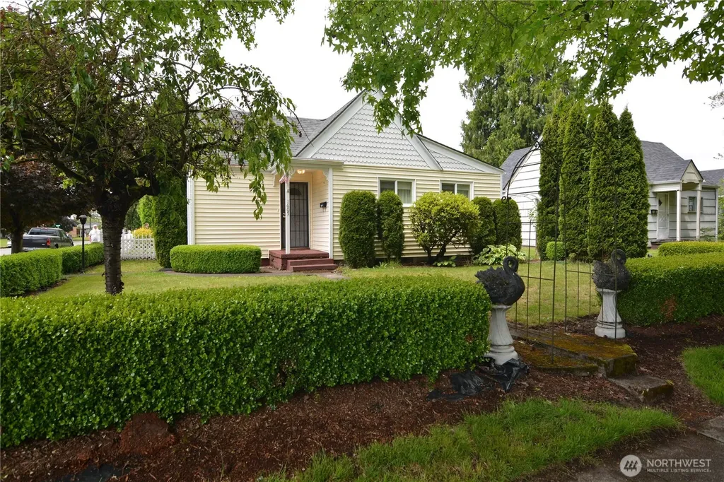1605 7th Avenue Longview WA 98632