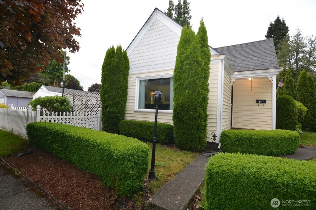 1605 7th Avenue Longview WA 98632