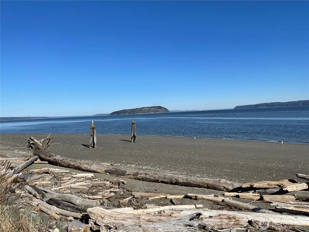 29 View Place Hat Island WA 98206