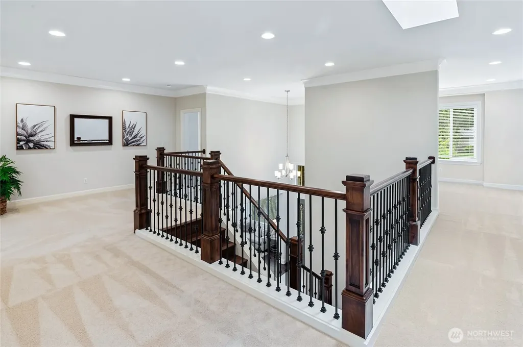 9827 NE 20th Street Bellevue WA 98004
