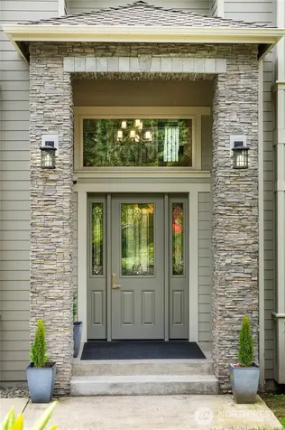 9827 NE 20th Street Bellevue WA 98004