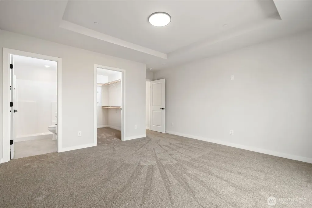 669 W Hendrickson Sequim WA 98382