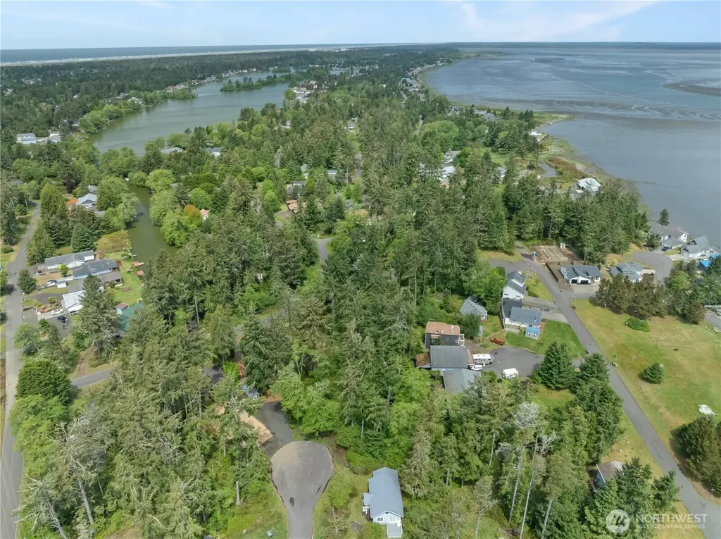 958 Washoe Court SE Ocean Shores WA 98569