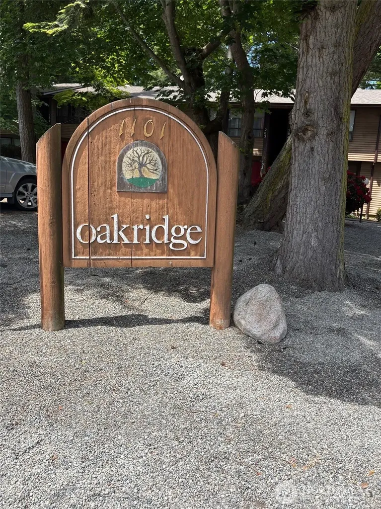 1101 SW Harrier Circle Oak Harbor WA 98277