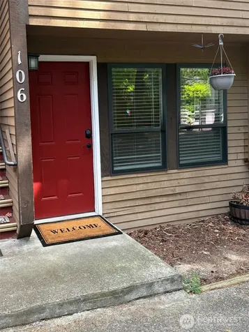 1101 SW Harrier Circle Oak Harbor WA 98277