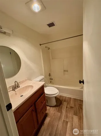 1101 SW Harrier Circle Oak Harbor WA 98277